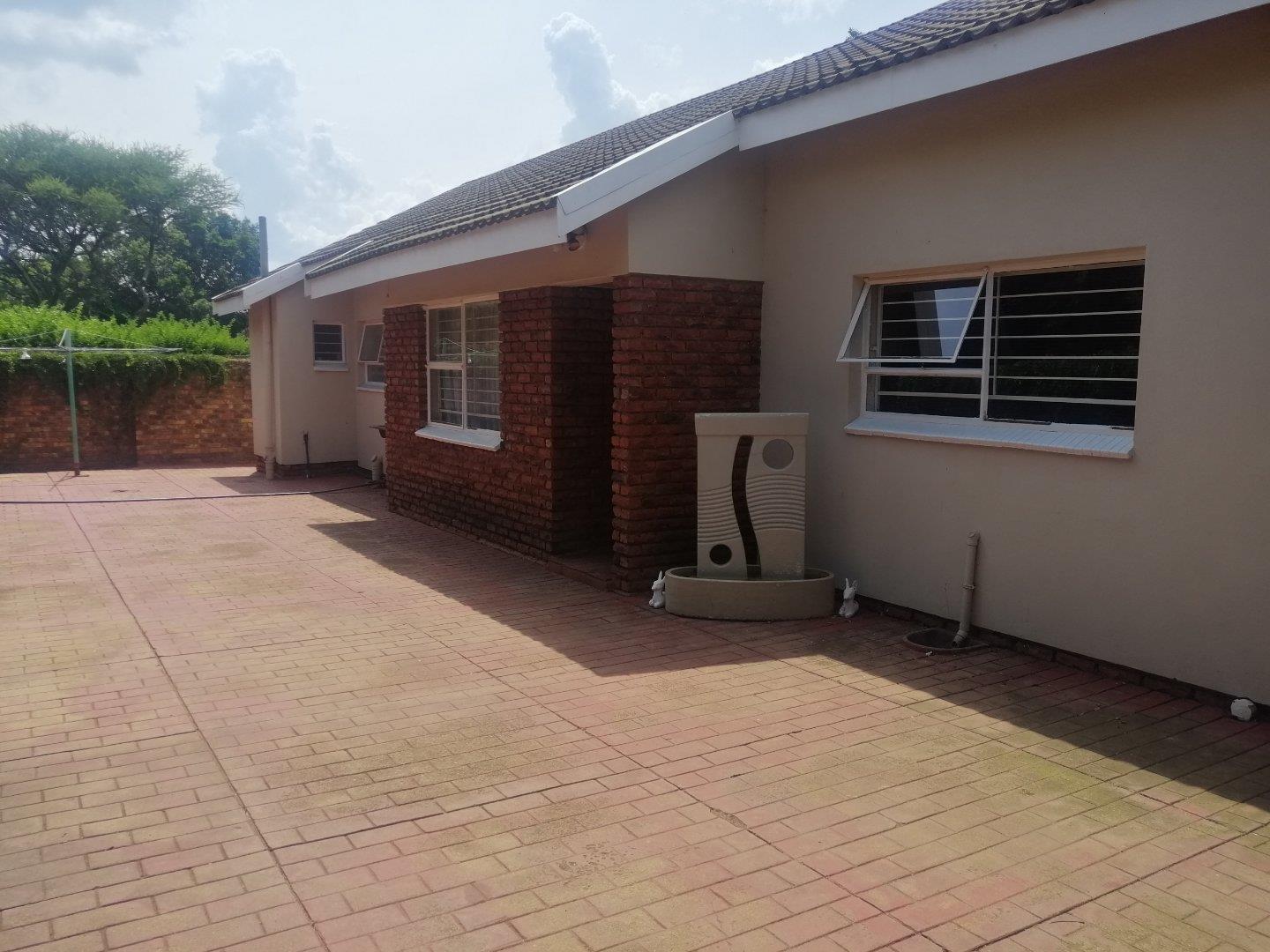 3 Bedroom Property for Sale in Ifafi North West